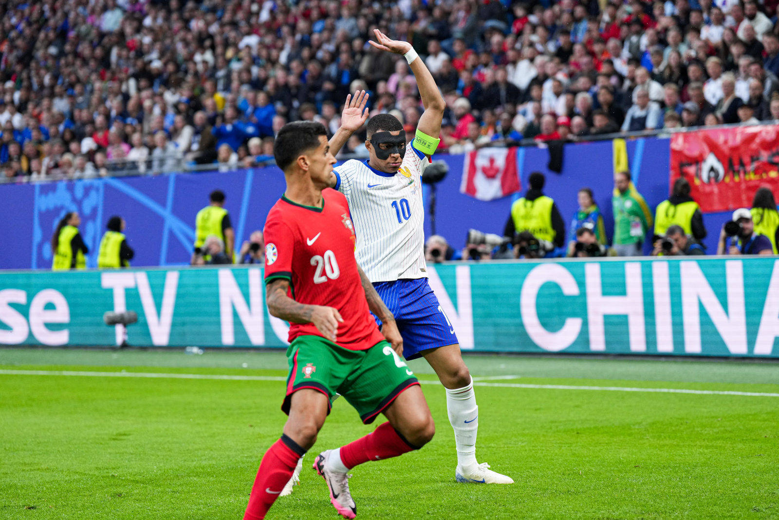 包含法国U女足逆袭擒下德国,晋级欧洲冠军赛四强的词条 包含法国U女足逆袭擒下德国,晋级欧洲冠军赛四强的词条