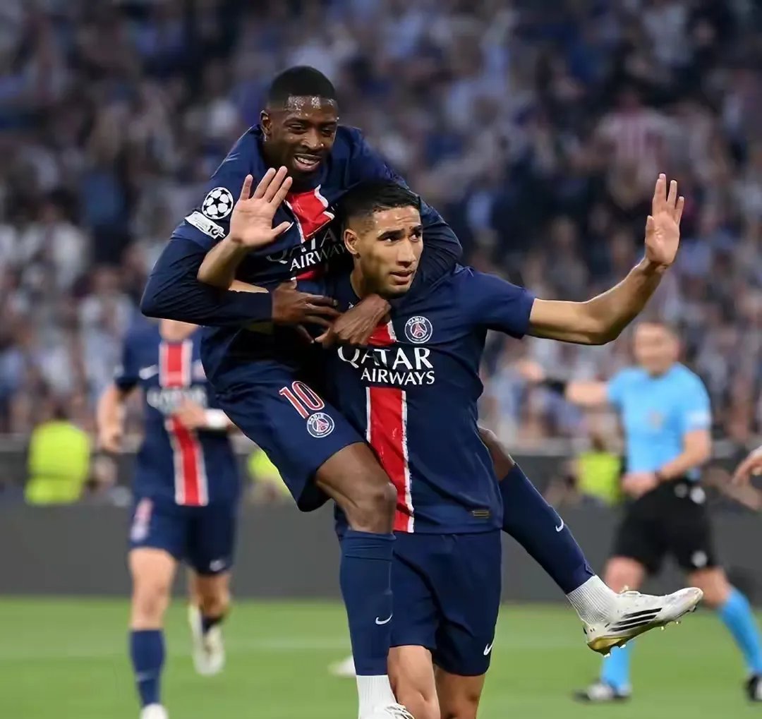 包含巴黎圣日耳曼客场击败尼斯,领先优势不断扩大的词条 包含巴黎圣日耳曼客场击败尼斯,领先优势不断扩大的词条