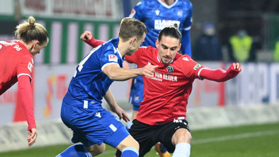 包含汉诺威96主场击败强敌，实现两连胜的词条