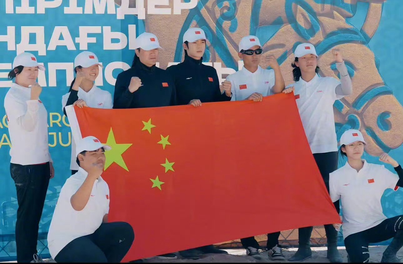 B体育体育网站入口-哈萨克斯坦队准备迎接欧洲杯预选赛挑战，雄心勃勃的简单介绍