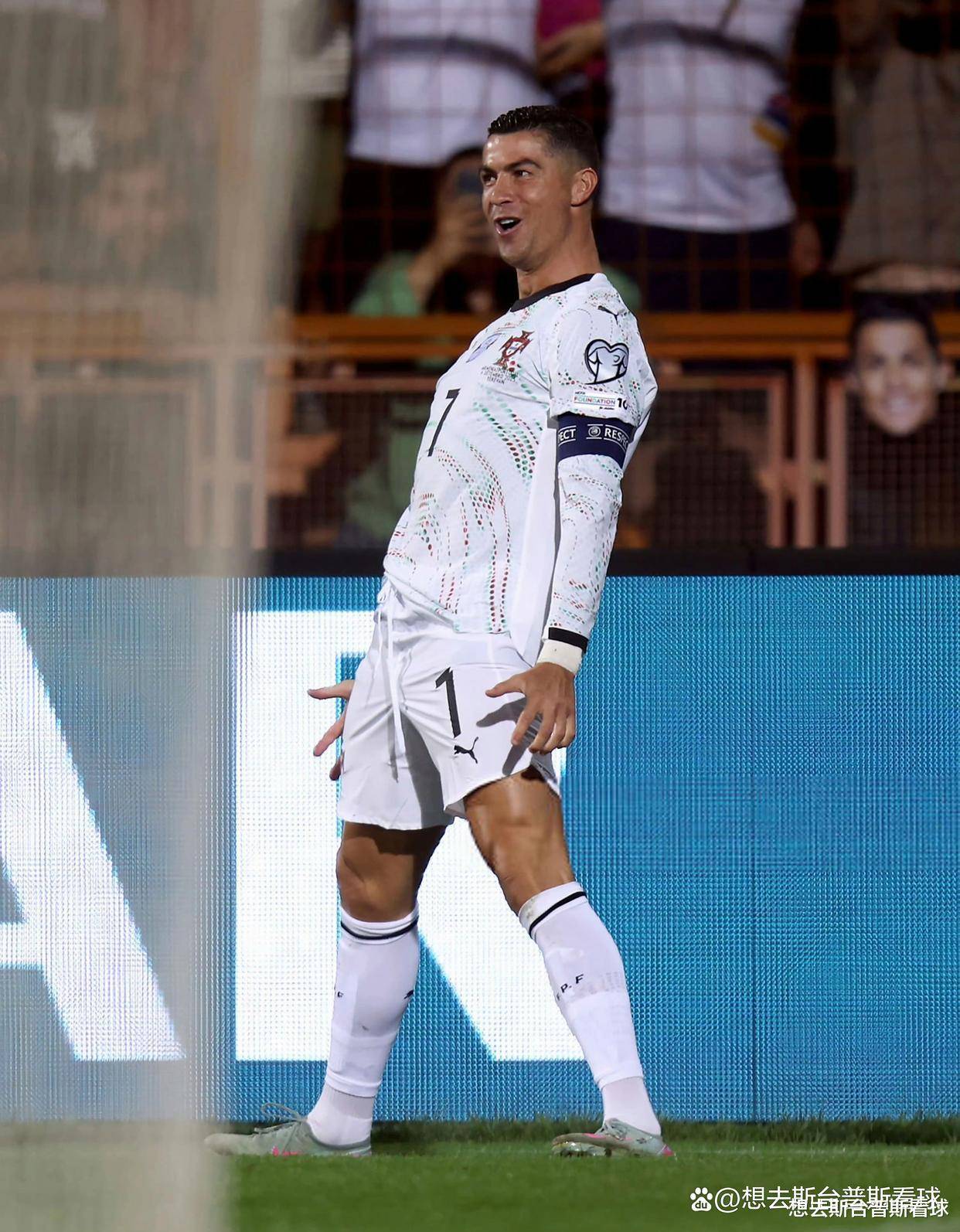 C罗再次领衔射手榜，竞争对手难以阻挡其进球狂潮的简单介绍