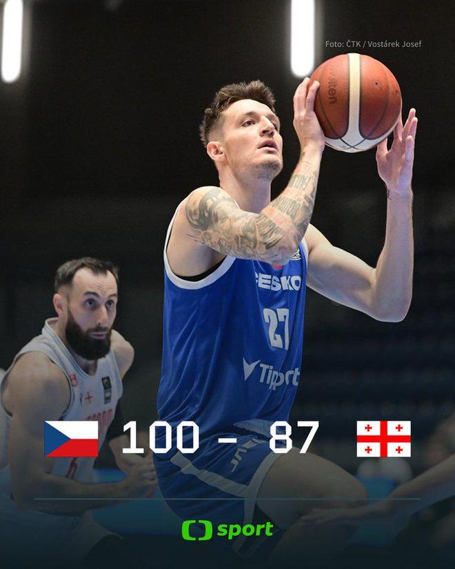 捷克队在比赛中战胜对手